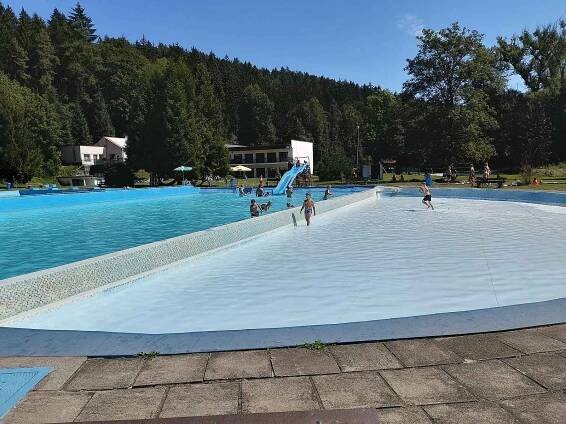 Rychnovské koupaliště má atmosféru i budoucnost.