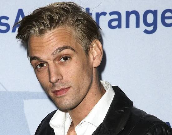 Ve věku 34 let zemřel zpěvák Aaron Carter