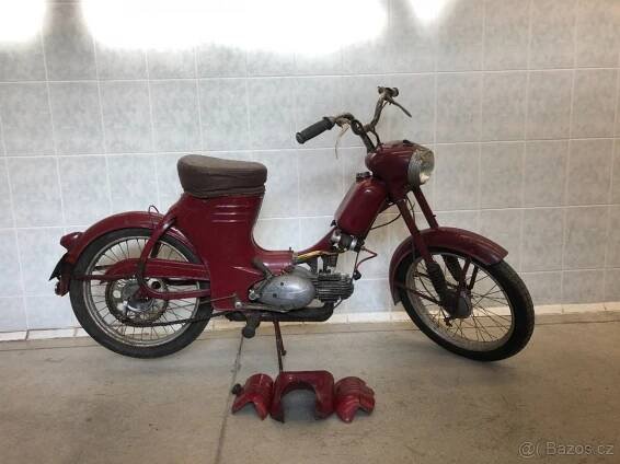 Jawa pařez 550 /555 - Brno venkov