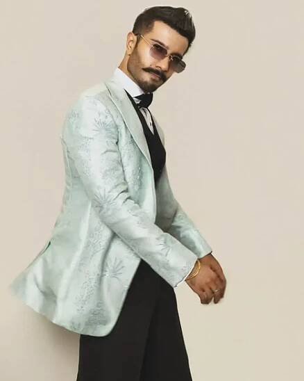 Feroze Khan In Humraaz Drama Cast 2025