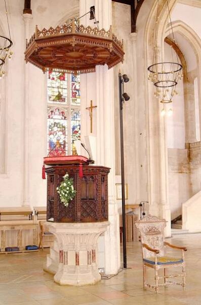60 second snippet - The Nave Part 2 - St Edmundsbury Cathedral