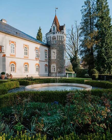 Wellness pobyt se snídaní na Chateau Herálec | Zážitky.cz