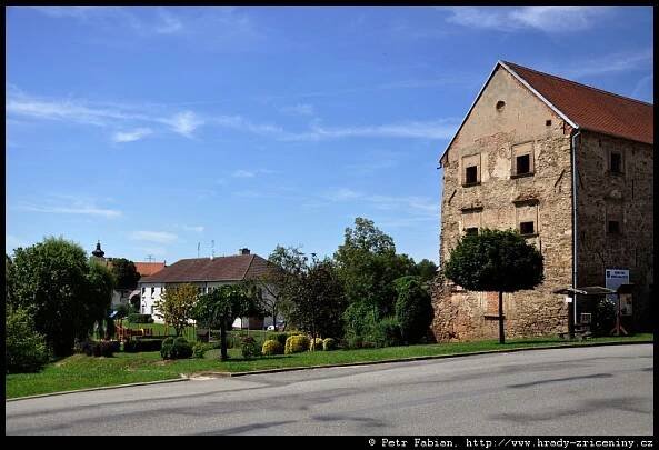 Horní Dunajovice – fotografie / hrady-zriceniny.cz