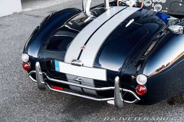 Cobra 427