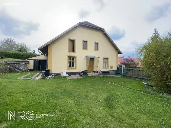 Prodej  rodinného domu 240 m², pozemek 721 m², Stašov, okres Beroun