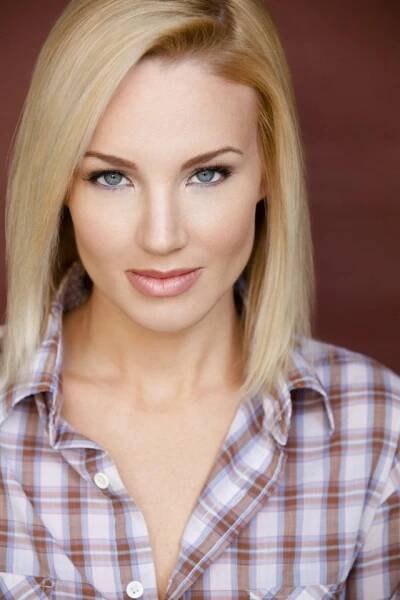 Brianne Davis fotka