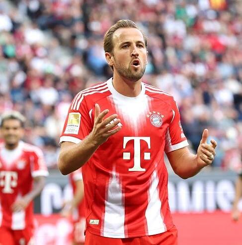 Daily Schmankerl: The aftermath of Bayern Munich vs. FC Augsburg; Borussia Dortmund rejects Brentford move for Max Beier; Bayern eyeing Marco Asensio?; Rasmus Højlund out at Manchester United; A bevy of other transfer news; and MORE!