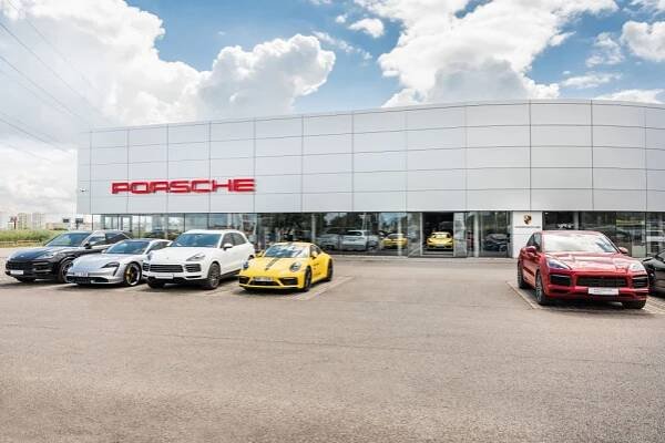 Nové Porsche Centrum Praha se oficiálně představuje | CARSHOUSE