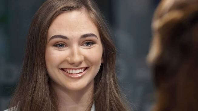V 18 letech vyvíjí umělé maso: Může být v obchodě do pěti let a mít dopad na svět