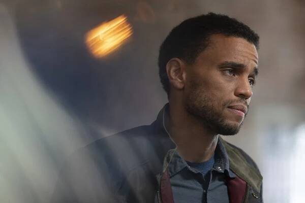Stumptown - Forget It Dex, It's Stumptown. - Z filmu - Michael Ealy