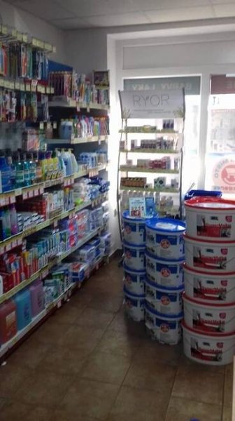 BARVY A LAKY DROGERIE foto 2