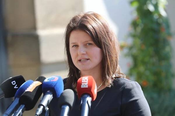 Maláčová varuje: Stále víc důchodců bude mít obrovský dopad. Lidé si budou muset připlácet?