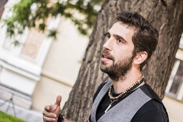 FOTOREPORT: Jindra Polák (Jelen) interview: Novým klipem Domů se uzavírá kruh