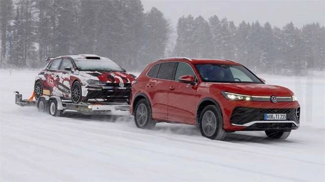 Volkswagen rozšiřuje motor z Golfu GTI do Passatu, Tiguanu a Tayronu. Známe české ceny