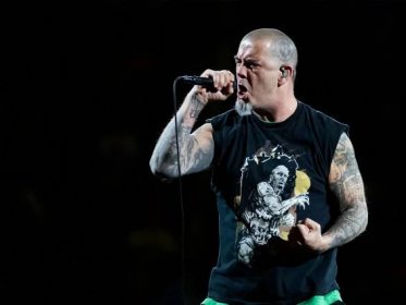 “I know for a damn fact Vince and Dime would want us to do this”: Phil Anselmo on Pantera reunion