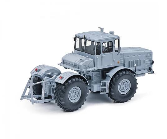 Kirovets K700, šedá barva | Modelsnavigator.com