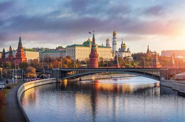 Моя Россия 8: Москва глазами россиян, Россия глазами москвичей
