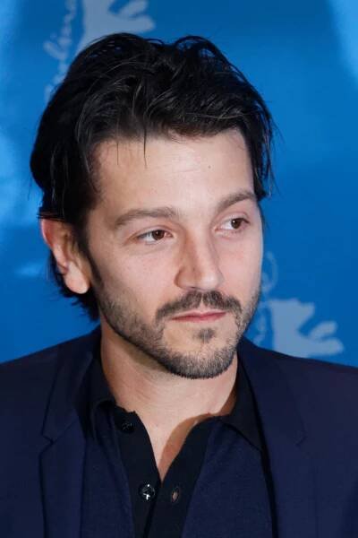 Soubor:Diego Luna Berlinale 2017.jpg – Wikipedie