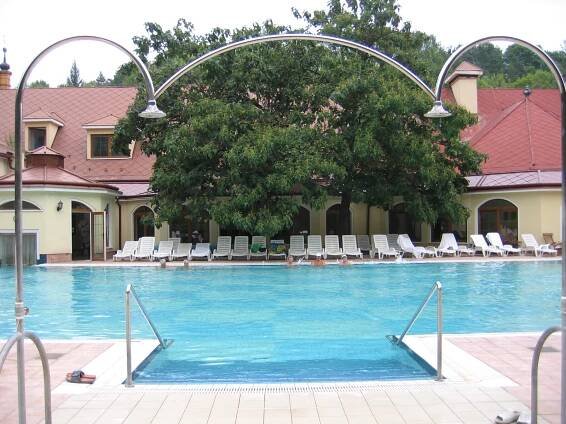 Lázně Bojnice - termální lázně a wellness