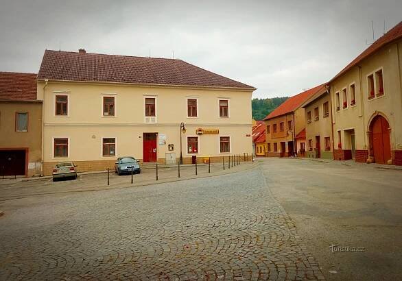 Procházka historickým centrem... - Náměstí