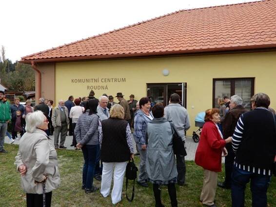 V Roudné slavnostně otevřeli zbrusu nové komunitní centrum