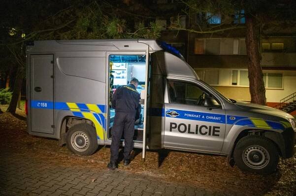 Policisté zadrželi podezřelého z vraždy ženy v Hradci Králové