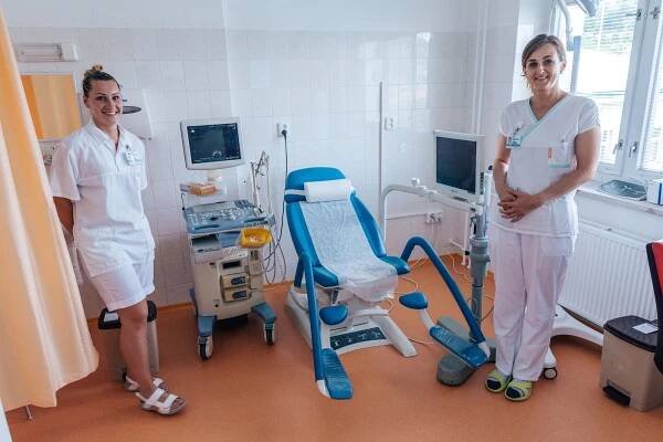 Vsetínská nemocnice upravila prostory gynekologie, má teď nové ambulance i nadstandardní pokoj | Zpravodajství | Echo Valašska