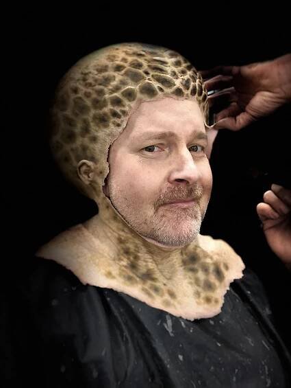 Mike Henry as Dann .5