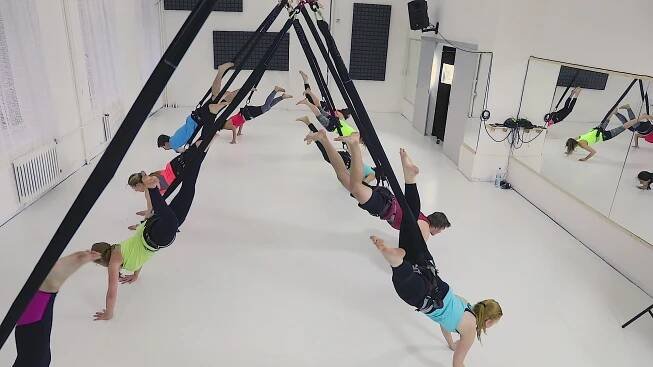 1–10 vstupů na bungee cvičení: lekce pro začátečníky i pokročilé, všední dny i víkendy