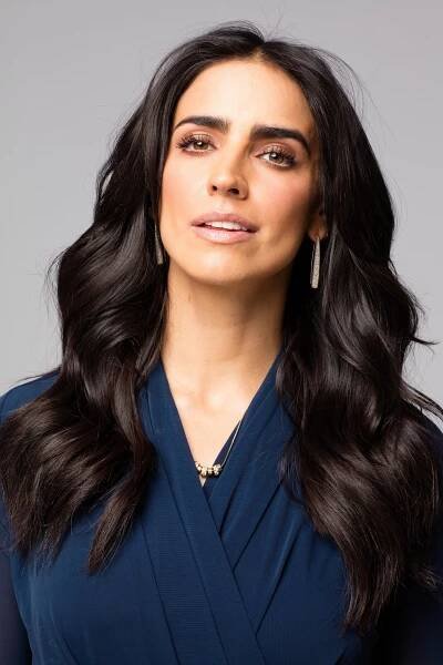Bárbara de Regil - Loca Por El Trabajo - Promo