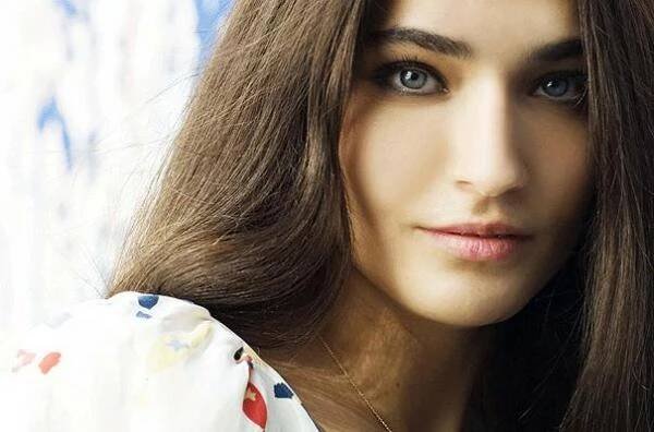 Saadet Aksoy fotka