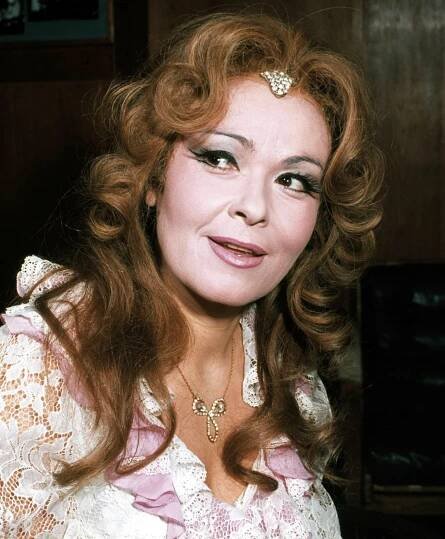 Jiřina Bohdalová v šatně Vinohradského divadla (snímek z roku 1972)