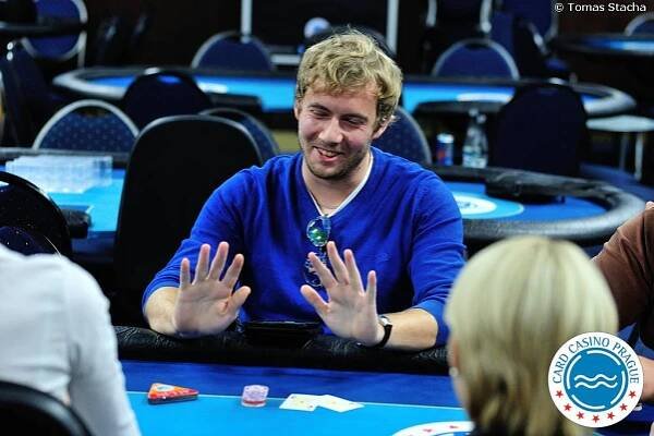 ČPT Masters září - High Roller: Úvodní den pro Tondu Dudu - POKERživě
