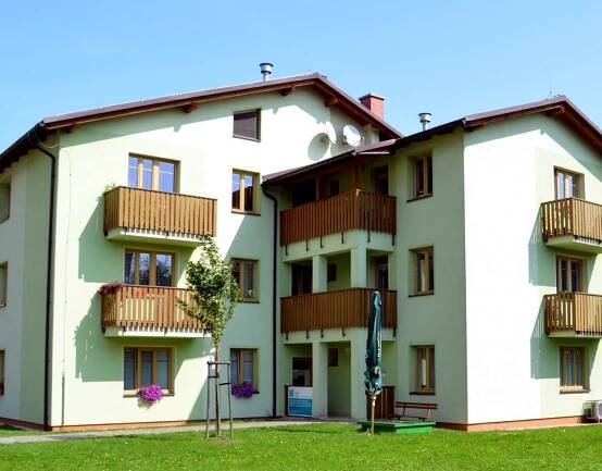 Reference - ZBYHNĚV WOREK - stavebniny WOREK, roubenky a stavby