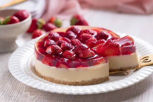 Jahodový cheesecake so želatínou