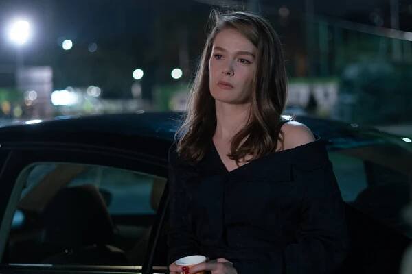 Camdaki Kız - Episode 5 - Z filmu - Burcu Biricik