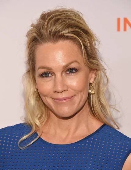 Foto 3 k článku Hvězda 90. let Kelly z Beverly Hills 90210 oslavila půl století. Podívejte se, jak vypadá dnes svůdná kráska, která popírá botox