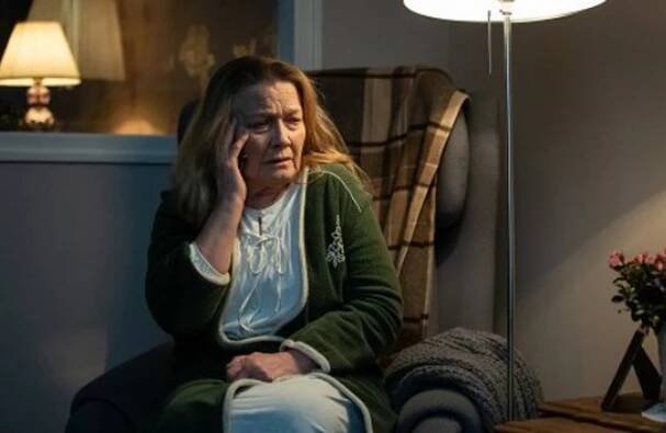 FOTO: Jana Preissová v televizním krimi filmu Případ se štěnicí. – stránka 30