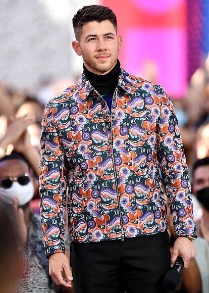 How Nick Jonas Shocked a Fan in a Jonas Brothers Shirt