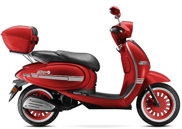Keeway Shiny 50 - NAVIGATE THE CITY WITH STYLE, AGILITY, AND EASE.