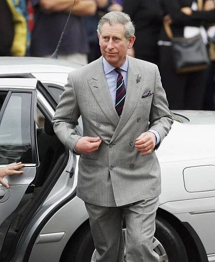 5 Signature Looks That Defined The King's Style 