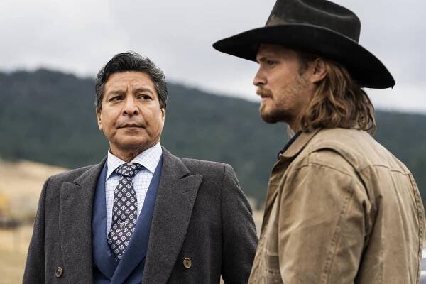 Yellowstone - Chci být jím - Z filmu - Gil Birmingham, Luke Grimes