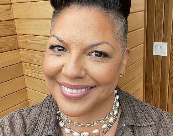 “Sex and the City Is Owned by the Fans”: Sarita Choudhury on Men, Makeup, and Menopause