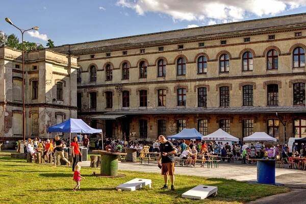 PROJEKT FABRIKA 1861 V SEMILECH. FESTIVAL MALÝCH PIVOVARŮ - Turnovsko v akci