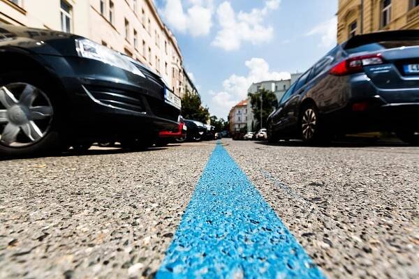 Za parkování elektromobilů Pražané zaplatí, dostanou však výraznou slevu