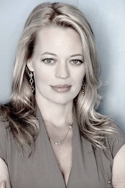 girl on guy 100: jeri ryan - Girl On Guy