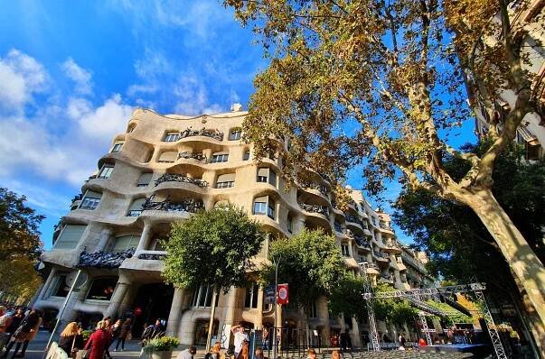BARCELONA A GIRONA s pobytem u moře bus - Španělsko | IDEAL-TOUR PRAHA