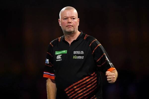 Raymond van Barneveld through as World Championship draw opens up