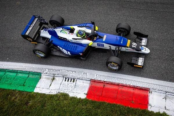 Une double arrivée dans les points en Italie