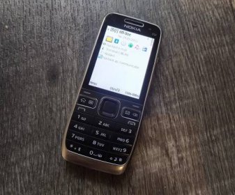 Nokia E52 - Mobily a chytrá elektronika